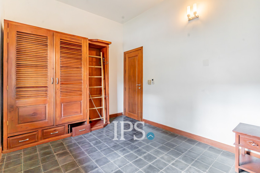 Renovated 1 Bedroom Apartment For Rent - BKK1, Phnom Penh