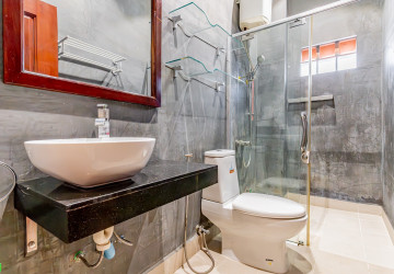 Renovated 1 Bedroom Apartment For Rent - BKK1, Phnom Penh thumbnail