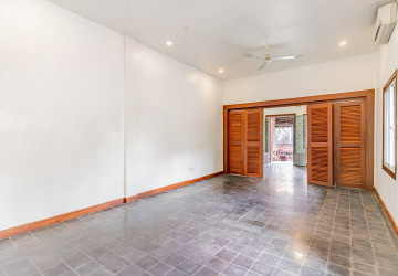 Renovated 1 Bedroom Apartment For Rent - BKK1, Phnom Penh thumbnail