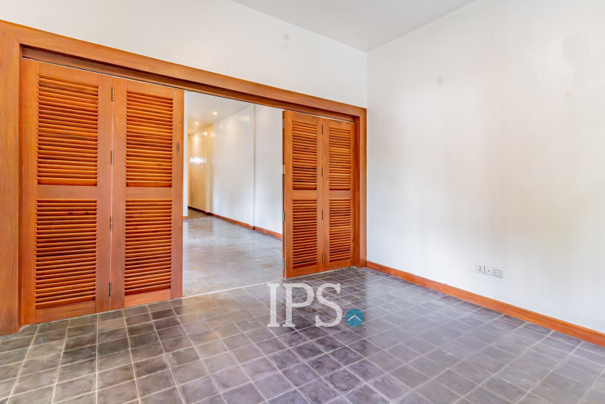 Renovated 1 Bedroom Apartment For Rent - BKK1, Phnom Penh