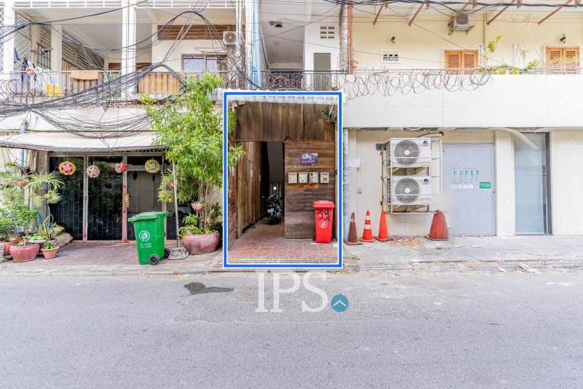 Renovated 1 Bedroom Apartment For Rent - BKK1, Phnom Penh