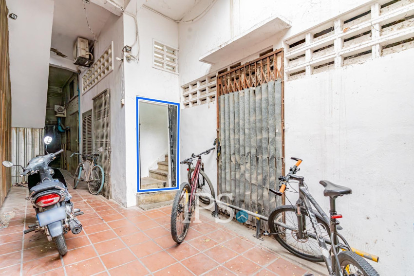 Renovated 1 Bedroom Apartment For Rent - BKK1, Phnom Penh