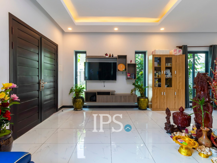 3 Bedroom Villa For Rent - Borey Tourism, Kandaek, Prasat Bakong, Siem Reap