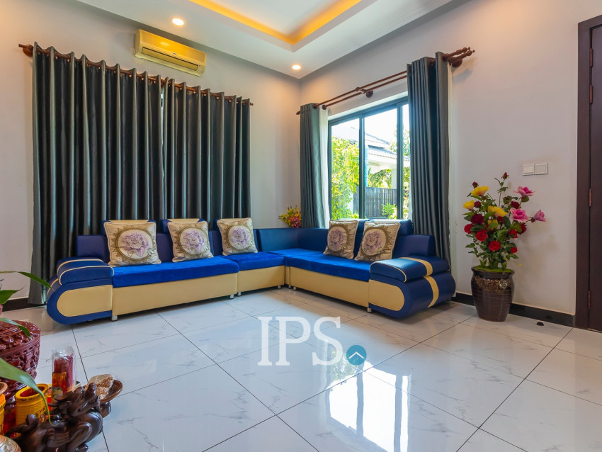 3 Bedroom Villa For Rent - Borey Tourism, Kandaek, Prasat Bakong, Siem Reap