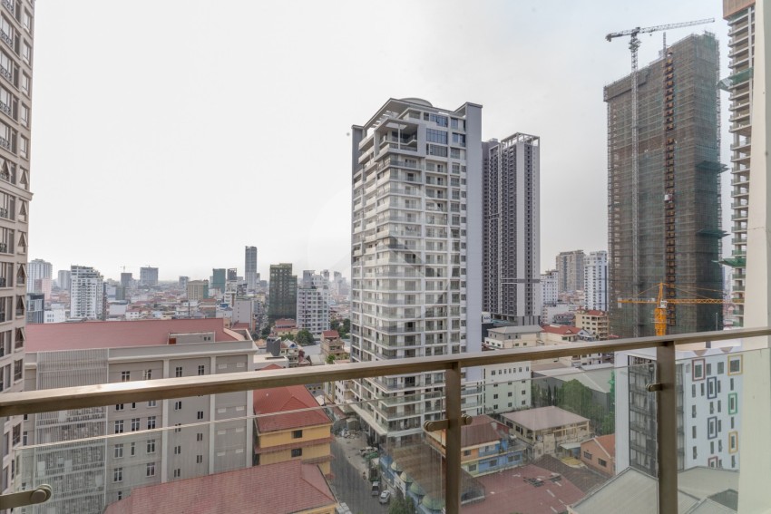 13th Floor 1 Bedroom Condo For Sale - Embassy Central, BKK1, Phnom Penh