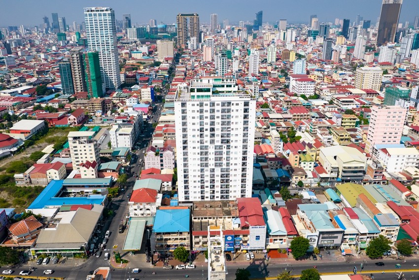 8th Floor 2 Bedroom Condo For Sale - L Residence, BKK3, Phnom Penh