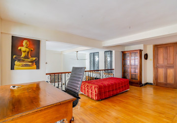 Renovated 2 Bedroom Apartment For Rent - Chey Chumneah, Phnom Penh thumbnail