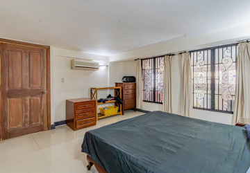 Renovated 2 Bedroom Apartment For Rent - Chey Chumneah, Phnom Penh thumbnail