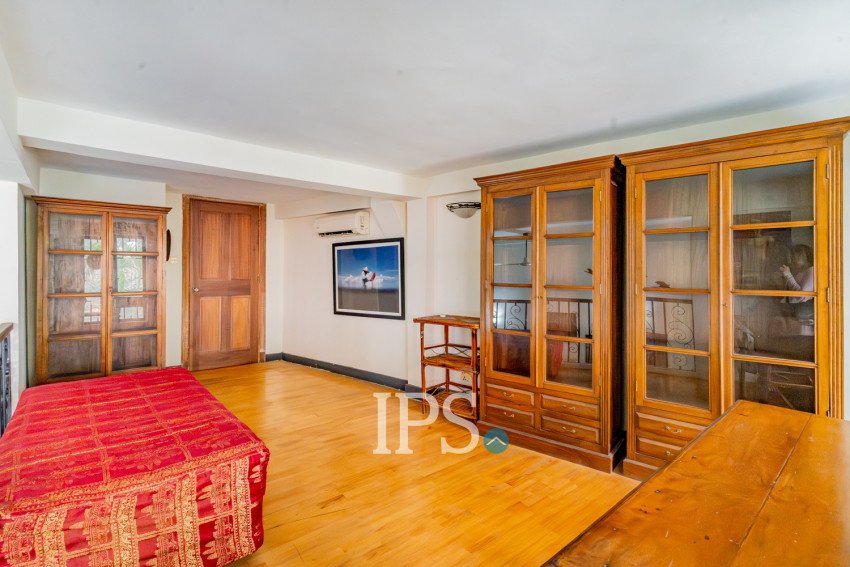 Renovated 2 Bedroom Apartment For Rent - Chey Chumneah, Phnom Penh