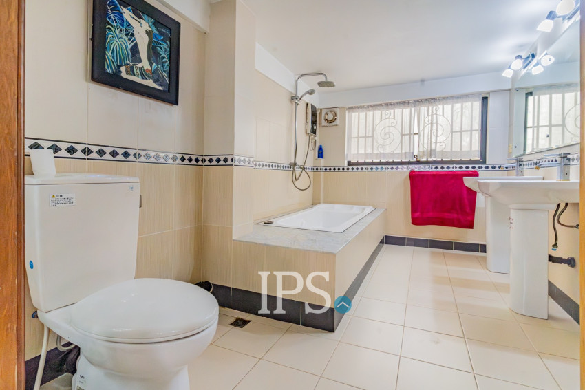 Renovated 2 Bedroom Apartment For Rent - Chey Chumneah, Phnom Penh