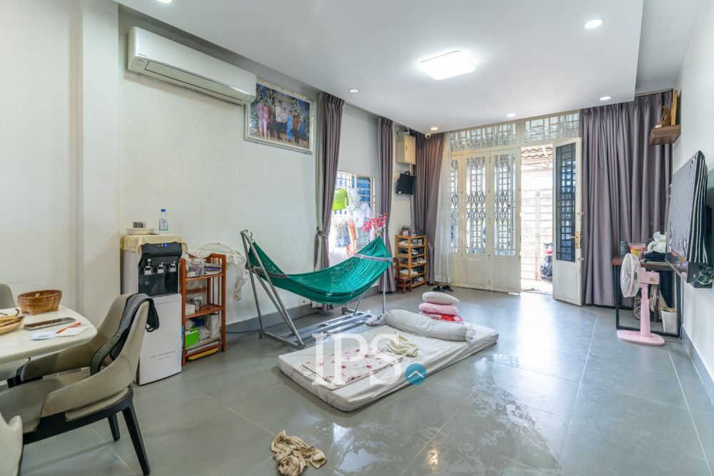 33 Unit Apartment Building For Sale - Boeung Kak 2, Phnom Penh - Image 4
