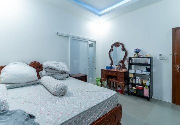 33 Unit Apartment Building For Sale - Boeung Kak 2, Phnom Penh thumbnail