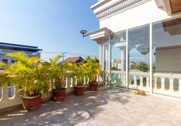 6 Bedroom Villa For Sale - Slor Kram, Siem Reap thumbnail