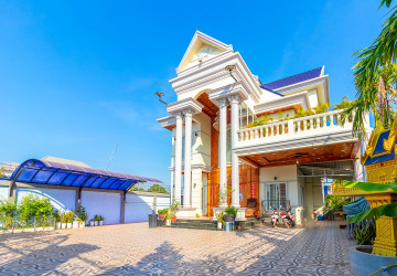 6 Bedroom Villa For Sale - Slor Kram, Siem Reap thumbnail