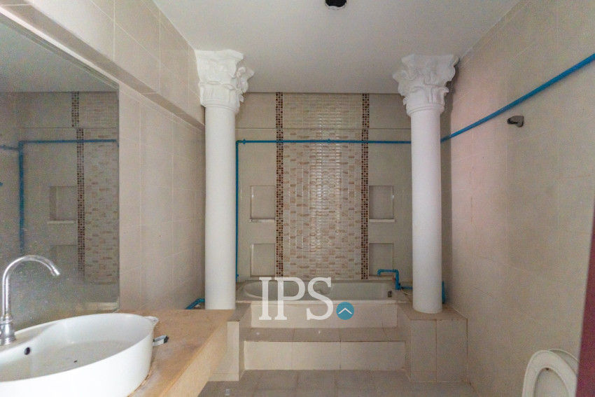 320 Sqm Commercial Building For Rent - BKK1, Phnom Penh