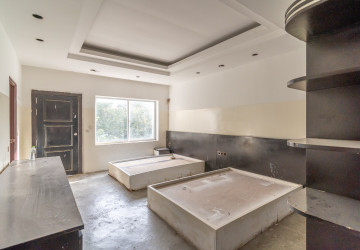 320 Sqm Commercial Building For Rent - BKK1, Phnom Penh thumbnail