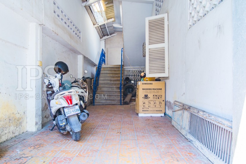 Renovated Duplex 3 Bedroom Apartment For Sale - BKK1, Phnom Penh