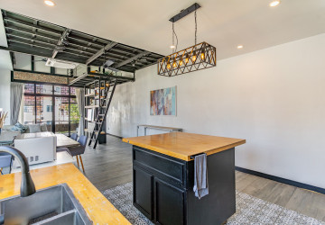 Renovated Duplex 3 Bedroom Apartment For Sale - BKK1, Phnom Penh thumbnail