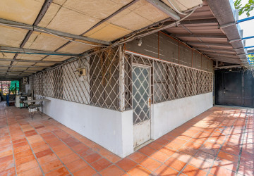 Renovated Duplex 3 Bedroom Apartment For Sale - BKK1, Phnom Penh thumbnail