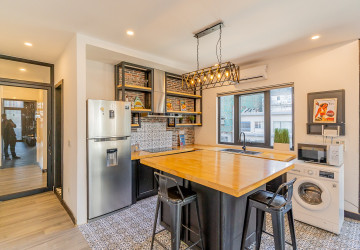 Renovated Duplex 3 Bedroom Apartment For Sale - BKK1, Phnom Penh thumbnail