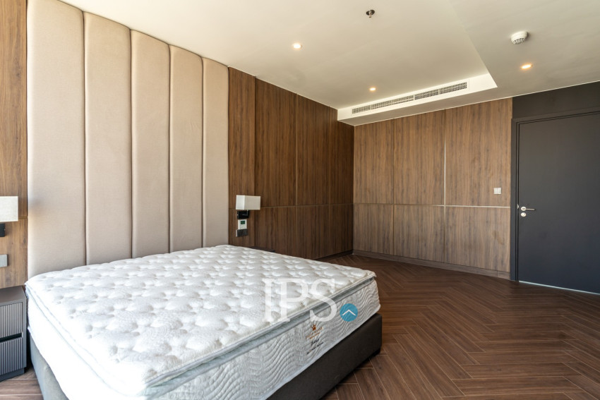 5 Bedroom Serviced Penthouse For Rent - BKK1, Phnom Penh