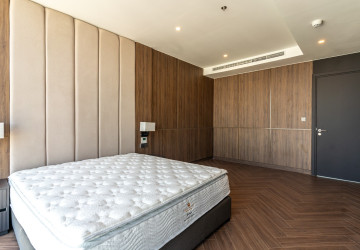 5 Bedroom Serviced Penthouse For Rent - BKK1, Phnom Penh thumbnail