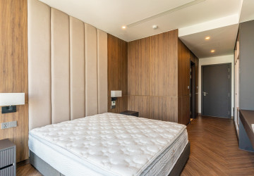 5 Bedroom Serviced Penthouse For Rent - BKK1, Phnom Penh thumbnail