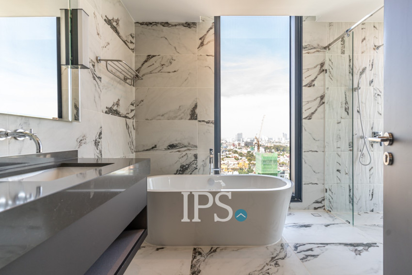 5 Bedroom Serviced Penthouse For Rent - BKK1, Phnom Penh