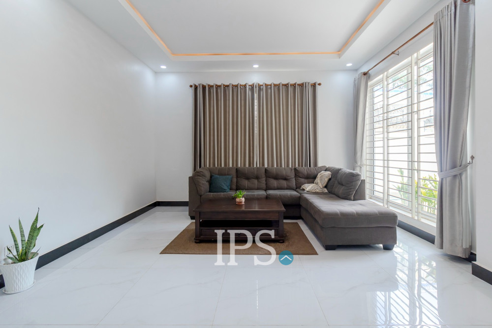 5 Bedroom House For Rent - Slor Kram, Siem Reap - Image 3