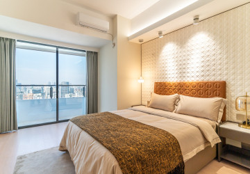 3 Bedroom Condo For Sale - Le Conde, BKK1, Phnom Penh thumbnail