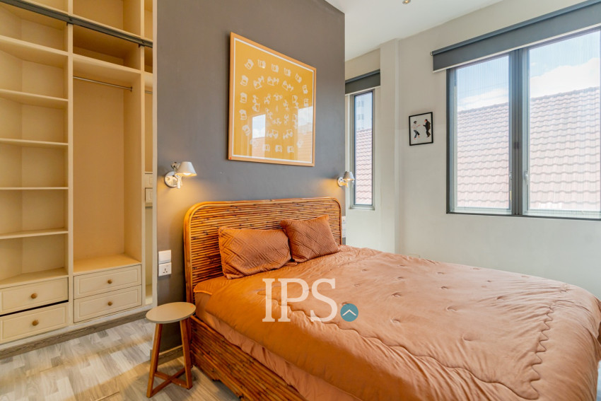 Renovated 3 Bedroom Apartment For Sale - Beoung Raing, Phnom Penh