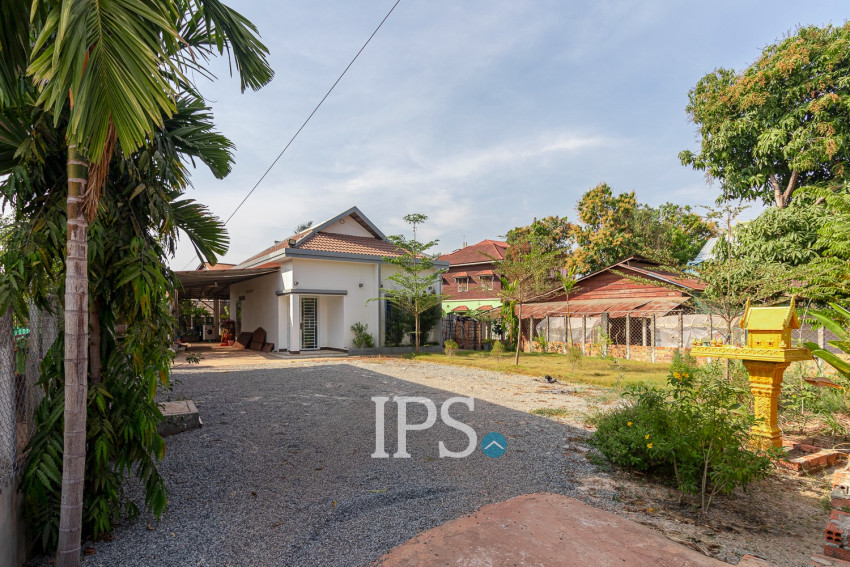 1 Bedroom House For Sale - Svay Dangkum, Siem Reap