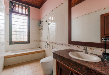 3 Bedroom House For Rent - Sala Kamreuk, Siem Reap thumbnail