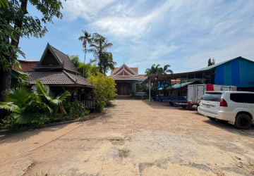 3 Bedroom House For Rent - Sala Kamreuk, Siem Reap thumbnail
