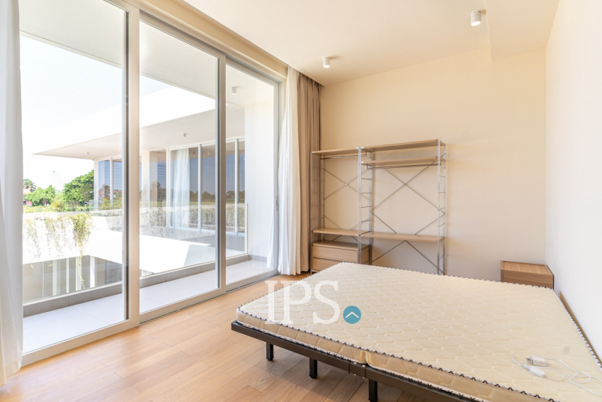 5 Bedroom Brand New Luxury Villa For Sale - Veal Sbov, Khan Chbar Ampov, Phnom Penh
