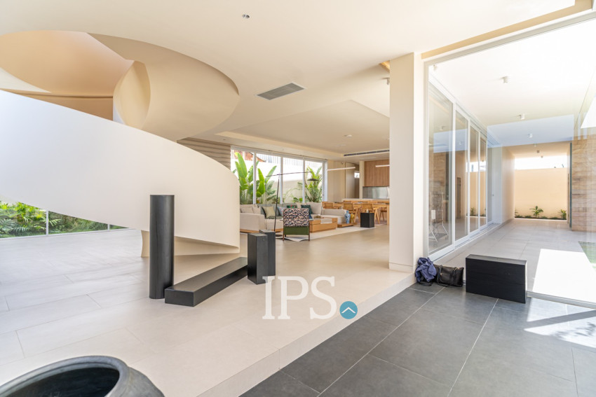 5 Bedroom Brand New Luxury Villa For Sale - Veal Sbov, Khan Chbar Ampov, Phnom Penh