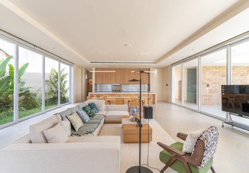 5 Bedroom Brand New Luxury Villa For Sale - Veal Sbov, Khan Chbar Ampov, Phnom Penh thumbnail