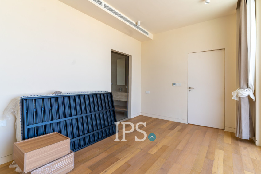 5 Bedroom Brand New Luxury Villa For Sale - Veal Sbov, Khan Chbar Ampov, Phnom Penh