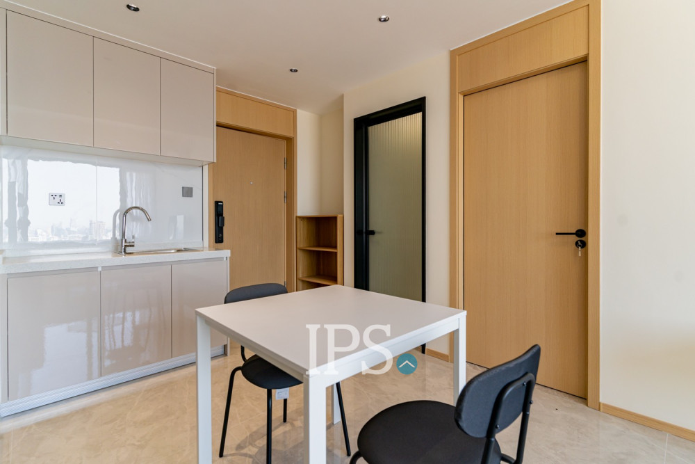 1 Bedroom Condo For Rent - The Pinnacle, Tonle Bassac, Phnom Penh - Image 11