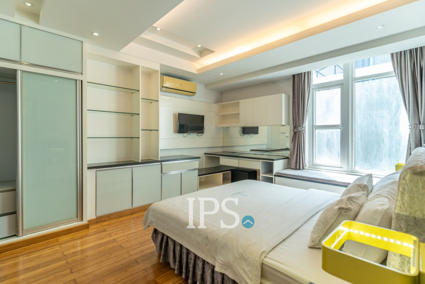 2 Bedroom Condo For Rent- Silvertown, BKK1, Phnom Penh