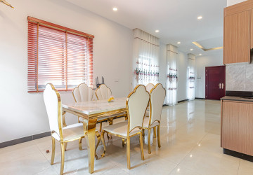 4 Bedroom House For Rent - Borey Tourism, Kandaek, Prasat Bakong, Siem Reap thumbnail