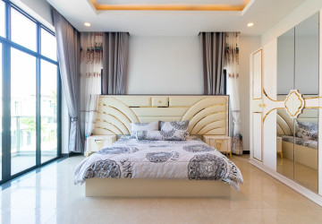 4 Bedroom House For Rent - Borey Tourism, Kandaek, Prasat Bakong, Siem Reap thumbnail