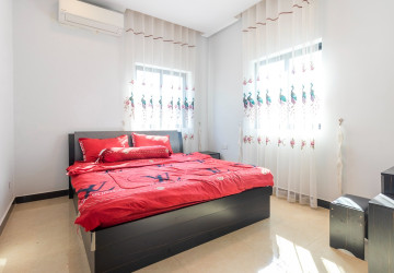 4 Bedroom House For Rent - Borey Tourism, Kandaek, Prasat Bakong, Siem Reap thumbnail