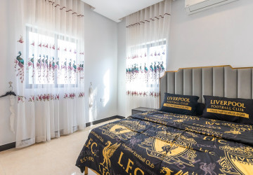 4 Bedroom House For Rent - Borey Tourism, Kandaek, Prasat Bakong, Siem Reap thumbnail