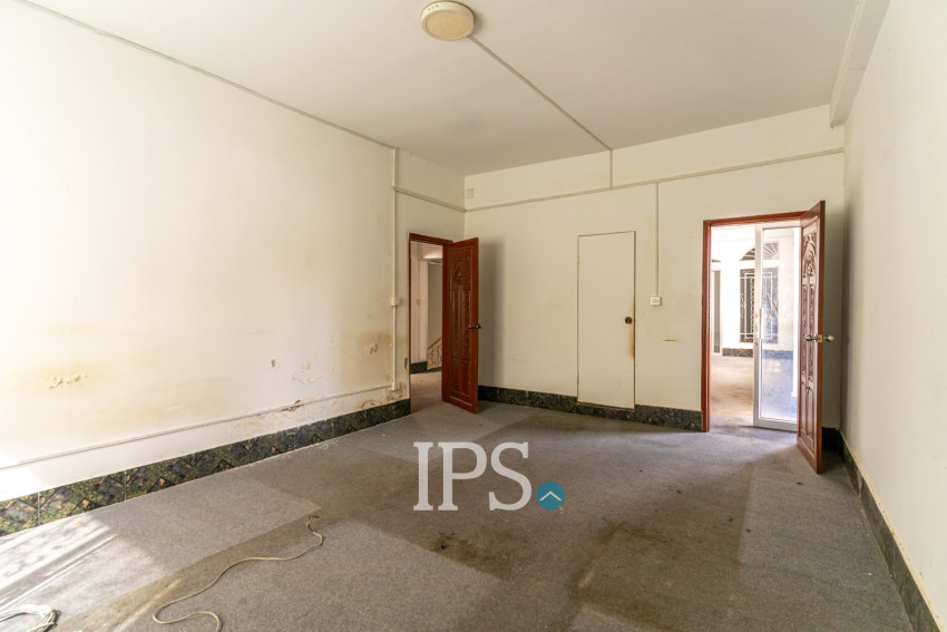 5 Room Commercial Villa For Rent - Chakto Mukh, Phnom Penh