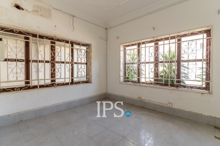 5 Room Commercial Villa For Rent - Chakto Mukh, Phnom Penh