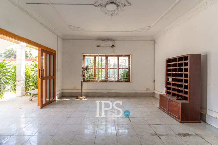 5 Room Commercial Villa For Rent - Chakto Mukh, Phnom Penh