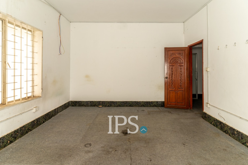 5 Room Commercial Villa For Rent - Chakto Mukh, Phnom Penh