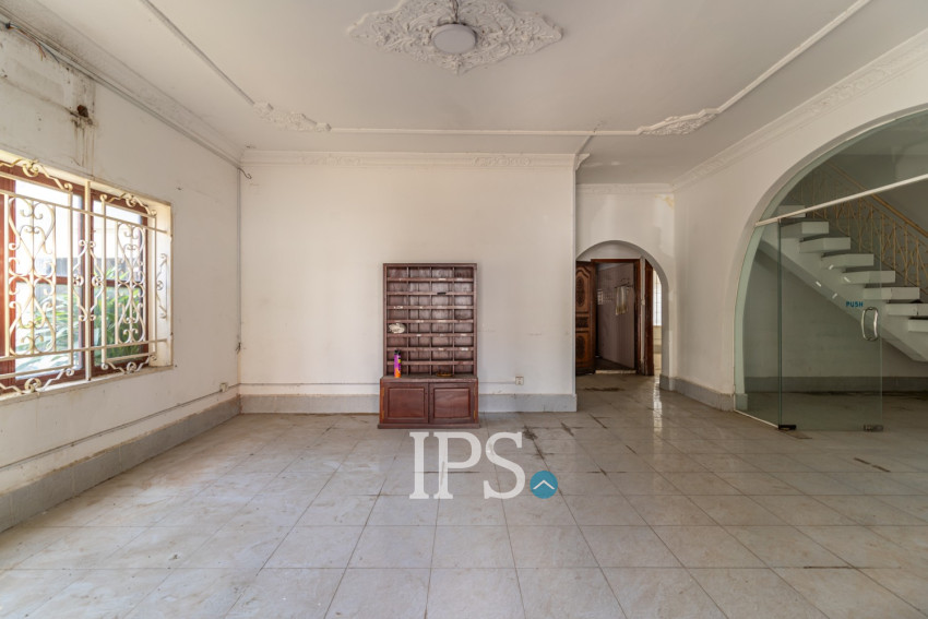 5 Room Commercial Villa For Rent - Chakto Mukh, Phnom Penh
