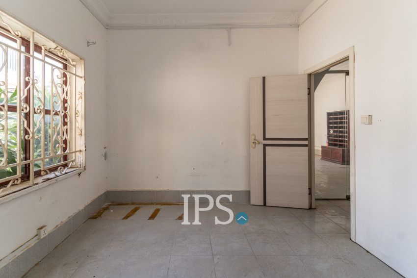 5 Room Commercial Villa For Rent - Chakto Mukh, Phnom Penh
